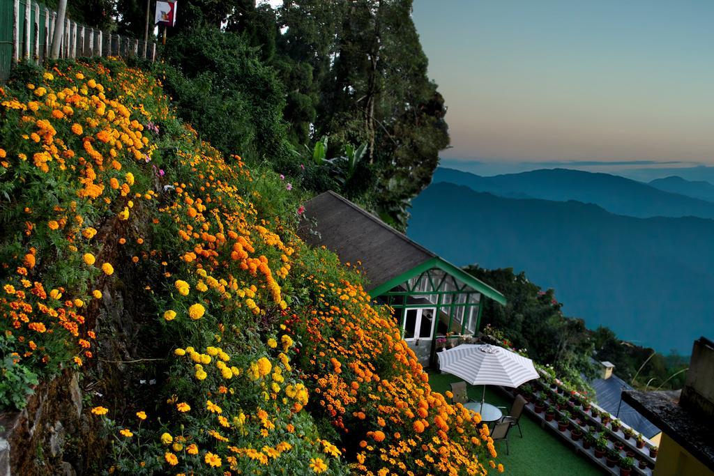Central Gleneagles Heritage Resort Former Bungalow Of Ex-Tata Chairman Russi Mody The Mall Road Darjeeling Дарджилинг Екстериор снимка